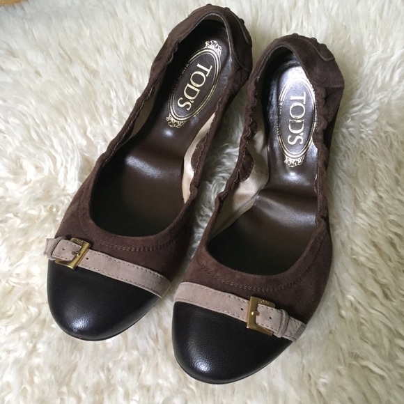 TOD'S Dee Fibbietta Suede Ballerina Flats - Picture 10 of 13